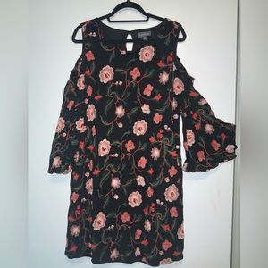 Luxology Size 16 Cold Shoulder Black Floral A-Line Dress with Bell Sleeves